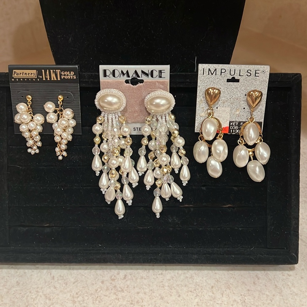 3 pairs of pearl earring sold together